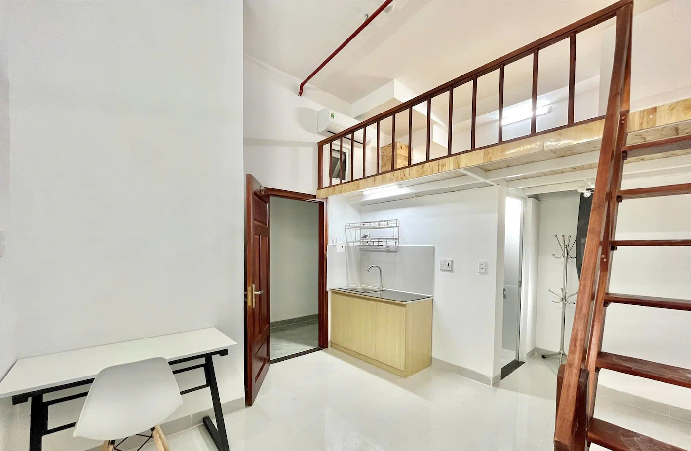 căn hộ gác lửng Nguyễn Oanh